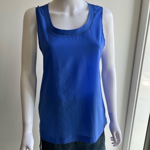 FRENCH CONNECTION | Blue Sleeveless Blouse with Neckline Detail - Picture 5 of 7